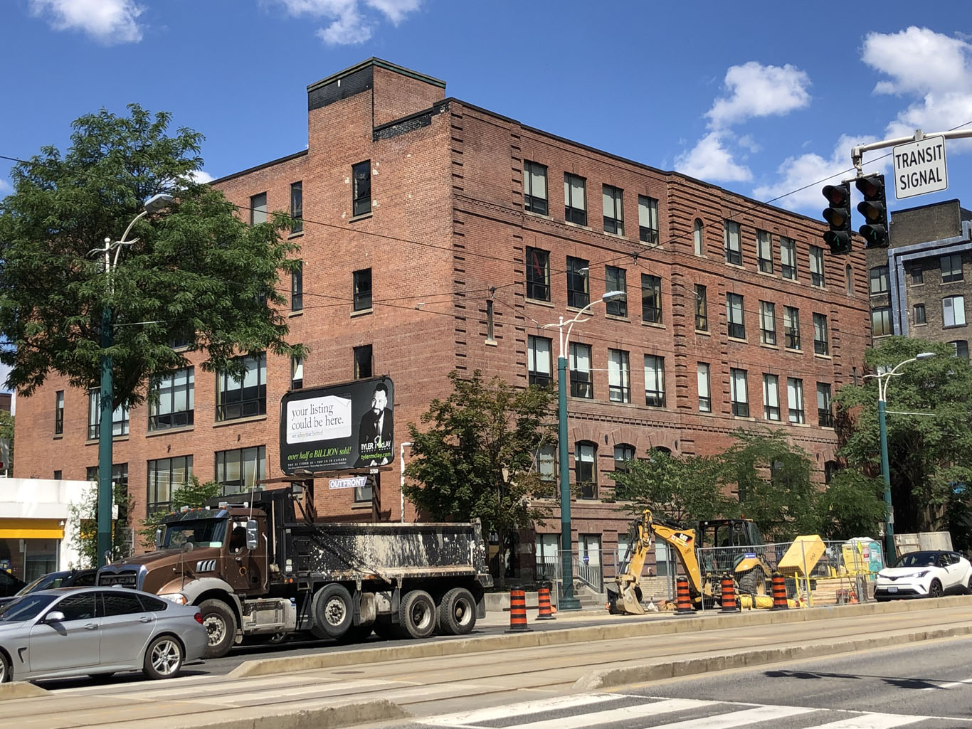 40-46 Spadina Avenue 2